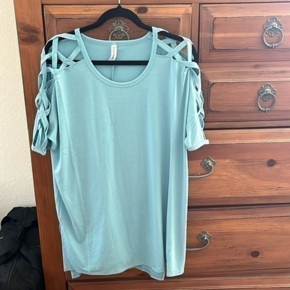 Zenana Milky Blue Criss Cross Sleeve Top NWOT